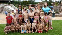 Los peque�os que asisten al campamento urbano de Cerceda lo pasan en grande.