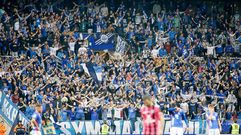 Aficion oviedista durante el partido ante el Tenerife