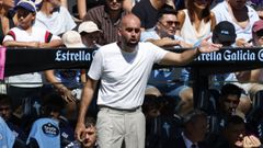El entrenador del Celta, Claudio Gir�ldez, durante el duelo ante el M�laga.