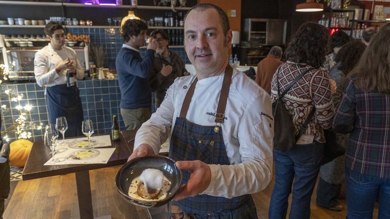 Imagen de la jornada inaugural de Santiago(�)Tapas de la pasada edici�n