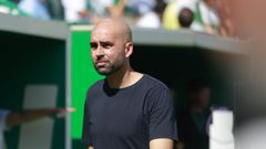 El entrenador del Celta, Claudio Gir�ldez, durante el partido ante el Elche.