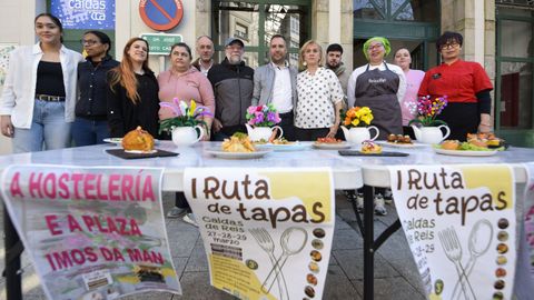 La presentaci&oacute;n de la primera ruta de tapas de Caldas tuvo lugar este martes en la plaza de Jos&eacute; Sesto Casal
