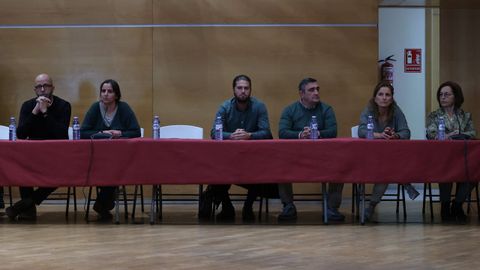 Los dos concejales del PSOE, con los cinco del PP.