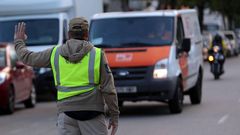 Registros de la Guardia Civil en una de las oficinas de Unipost