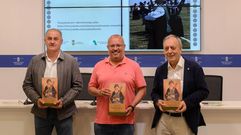 O alcalde, Amable Fernndez; o deputado Csar Fernndez; e o director da Banda de Gaitas, Xos Lois Foxo, presentaron o programa de actos.