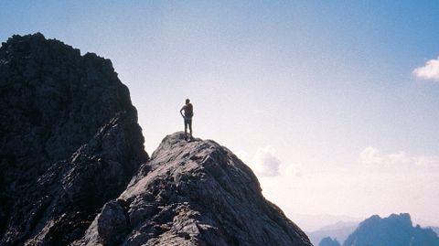 Un montaero, en Picos de Europa.Un montaero, en Picos de Europa