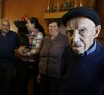 Jos� Gamallo convive en Amil con su hijo y su nuera. 