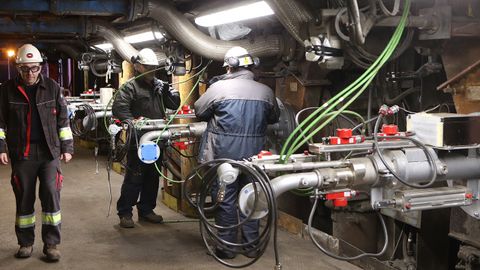 Trabajos en la zona donde EDP instala los nuevos quemadores de gas natural