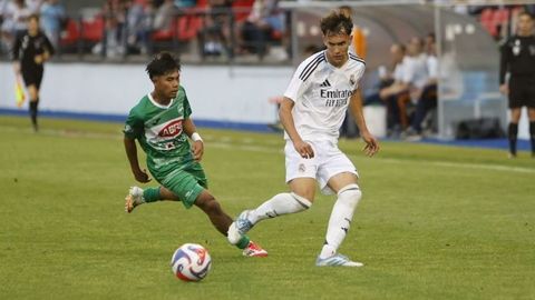 Segundo partido del Torneo de Ftbol Cadete Ourense, a Provincia Termal, entre el Pabelln CF y el Real Madrid.