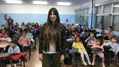 Marisa Valle Rosso en el Colegio P�blico La Llamiella