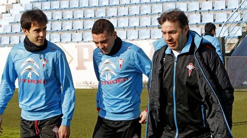 Resino, con Oubi�a y Aspas