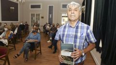 Fernando Cabeza Quiles, cando presentou no Casino o seu traballo �Toponimia de Carballo�