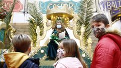 Sin desfile por la pandemia las pasadas fiestas. Los ni�os tuvieron que conformarse a principios de este a�o con saludar a los Reyes Magos en actos est�ticos como el de la carpa de la plaza de Armas, donde Sus Majestades recibieron a los peque�os con aforos limitados y con reserva previa. En esta edici�n se espera que la situaci�n permita recuperar el formato habitual.