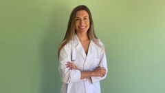La especialista en Dermatologa, Mara Lpez-Pardo Rico, lleva las consultas de melanoma en el HULA.