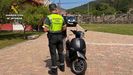 Moto intervenida en la que fue interceptado un ni�o de 10 a�os en Gondomar conduciendo con su padre