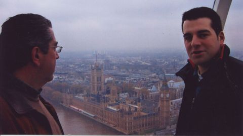 El candidato a la alcald�a de Oviedo por Foro en un viaje a Londres.