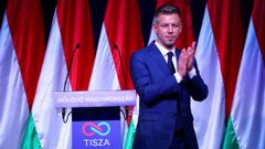 Peter Magyar tras su primer discurso de la campa�a electoral en Budapest