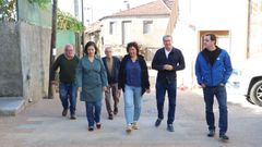 O delegado da Xunta en Ourense, Manuel Pardo, visitou as obras na rúa de Fumaces (Riós).