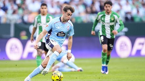 �lvaro N��ez jug� sus primeros minutos con el Celta despu�s de superar una pubalgia.