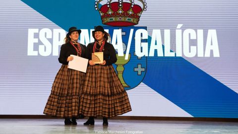 La agrupaci�n Xacarandaina gan� el premio a mejor vestuario en el FIDAF 2026 celebrado en Brasil
