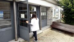 Entrada del centro de salud de Folgoso do Courel