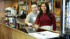 Félix y Eurídice abrieron el Fénix Bar la semana pasada
