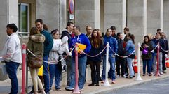 Haciendo cola por un empleo en Vigo