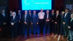 Los emigrantes recogen el premio Ourensan�a