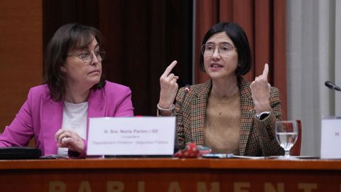 La consejera catalana de Territorio, S�lvia Paneque, y la de Interior, N�ria Parlon, dan cuenta de las �ltimas informaciones sobre la gesti�n y medidas del accidente de Rodalies en Gelida.