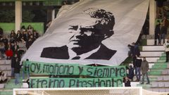 Pancarta desplegada en el partido disputado entre Racing y Arandina en el ao 2016.