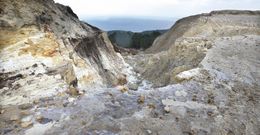 La rotura de la balsa liber� 24.000 metros c�bicos de tierra, piedras, lodos, agua y barro. 