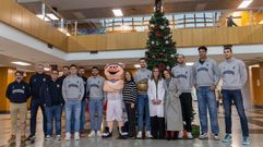Parte de la plantilla visit� el Hospital Universitario para compartir tiempo, sonrisas y mucha energ�a con los m�s peque�os.