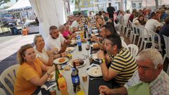 As� fue la comida organizada por los vecinos de A Barqui�a, �b�scate en las fotos!
