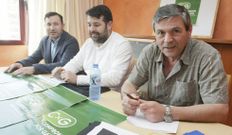 Iv�n Marrube, Pi�eiro y Jos� Manuel Gonz�lez, ayer en Burela. 
