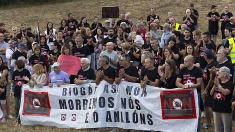 En foto de archivo, veci�os de A Laracha protestan contra a planta de biog�s de Soandres.