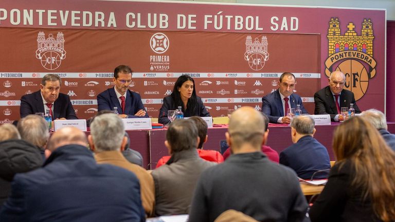 La junta de accionistas del Pontevedra CF se celebr� este lunes en el estadio de Pasar�n