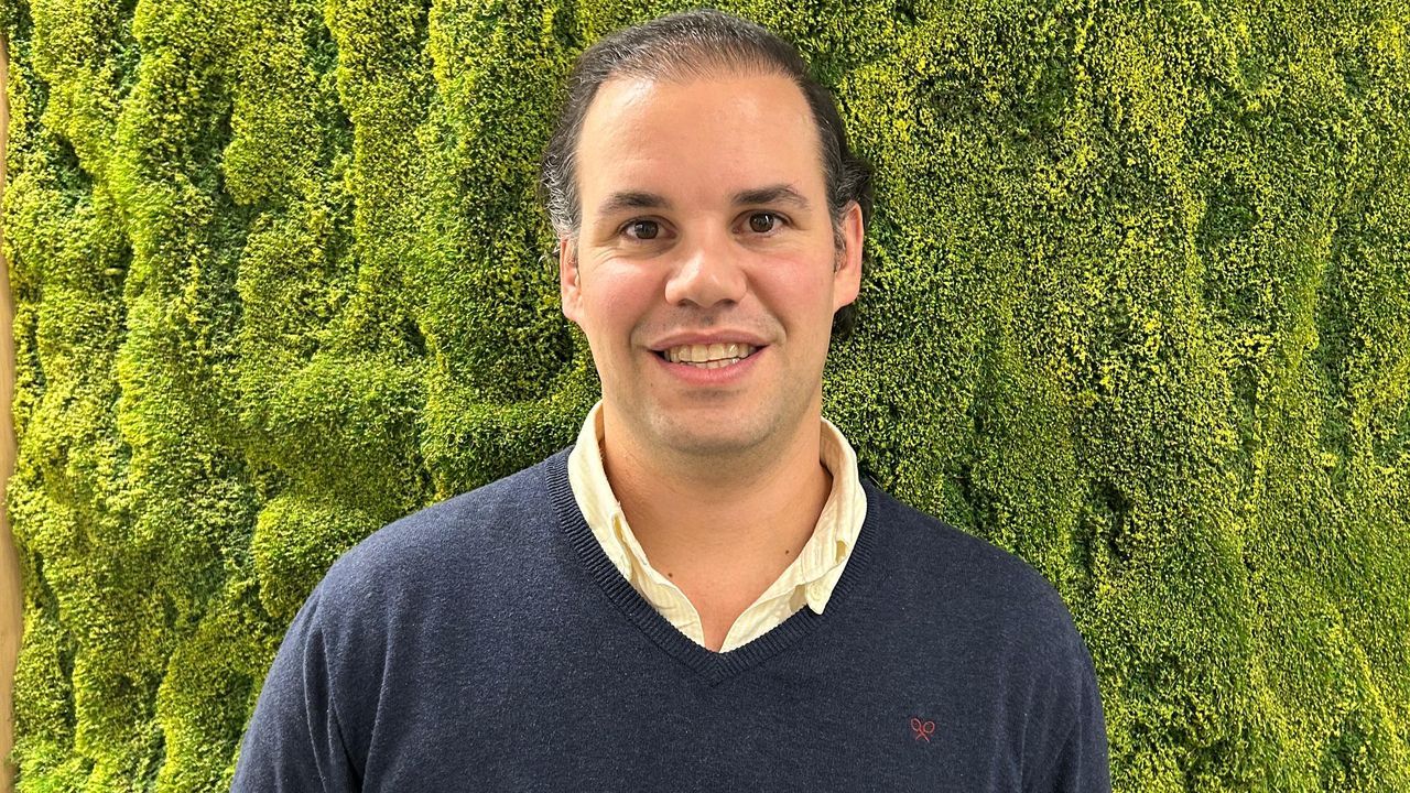 Germán Llana, gerente de Ecovidrio en el norte de España: «Cerámica y vasos de cristal son los impropios que más nos encontramos»