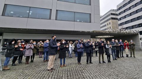 Minuto de silencio en la Xunta de Pontevedra