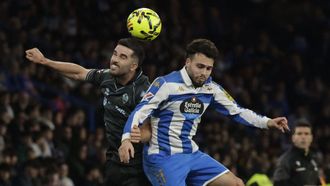 Mella salta con un rival en el D�por-Castell�n