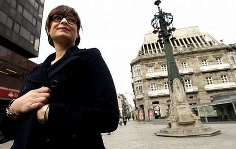 Iria Aguete disfruta en la asociaci�n resolviendo problemas a la gente, como los hipotecarios y de preferentes.