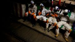 Imagen de archivo de unos mineros de la empresa Sibanye-Stillwater en Sud�frica