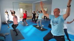 Una sesi�n de yoga, en imagen de archivo 