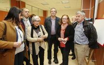 La presidenta de Apem, tercera por la izquierda, en el acto. 