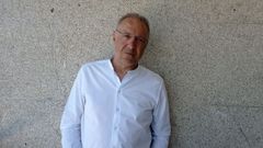 Alberto Cacharrón, autor dunha serie de divulgación histórica, presentará o seu libro no Ateneo Casino