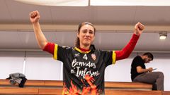 frica Sempere, muy emocionada en su despedida de las pistas, que ha acabado siendo temporal.