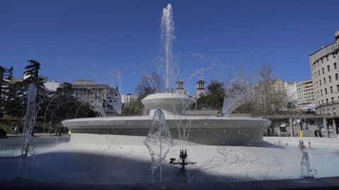Exterior de la fuente de Cuatro Caminos
