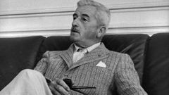 El escritor estadounidense William Faulkner, premio nobel de literatura en 1949.