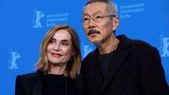 Isabelle Huppert y el director Hong Sang-soo
