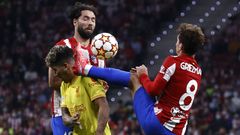 Griezmann fue expulsado tras este lance con Firmino