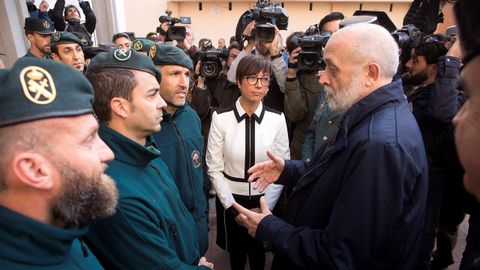 El director general de la Guardia Civil, F�lix Az�n, junto a la subdelegada del Gobierno en M�laga, Mar�a G�mez, saluda a los agentes de monta�a que han participado durante trece d�as en el operativo de rescate de Julen